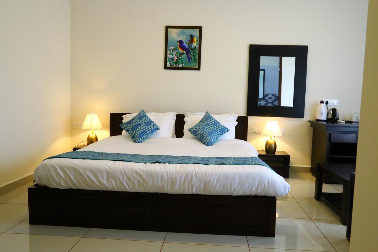 Kohinoor Hotel Alwaye Kültér fotó