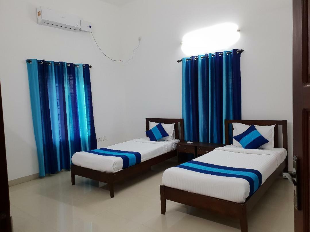 Kohinoor Hotel Alwaye Kültér fotó